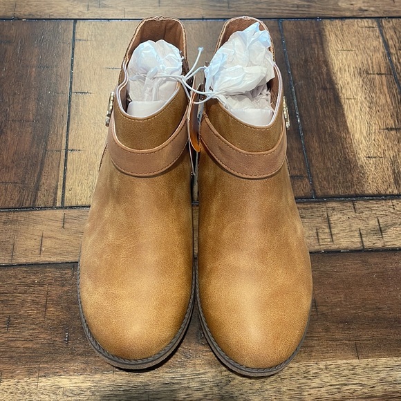 Girls Faux Leather Ankle Boots Tan Size 3 - Picture 10 of 13